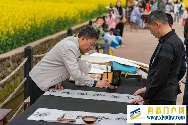 春花盛事,震撼巴山 | 2024最美油菜花海汉中旅游文化节镇巴分会场活动隆重举行(图16) 春花盛事,震撼巴山 | 2024最美油菜花海汉中旅游文化节镇巴分会场活动隆重举行(图16)